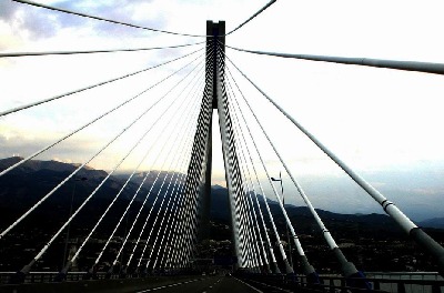 Neue Brücke vom Pelepones zum Festland